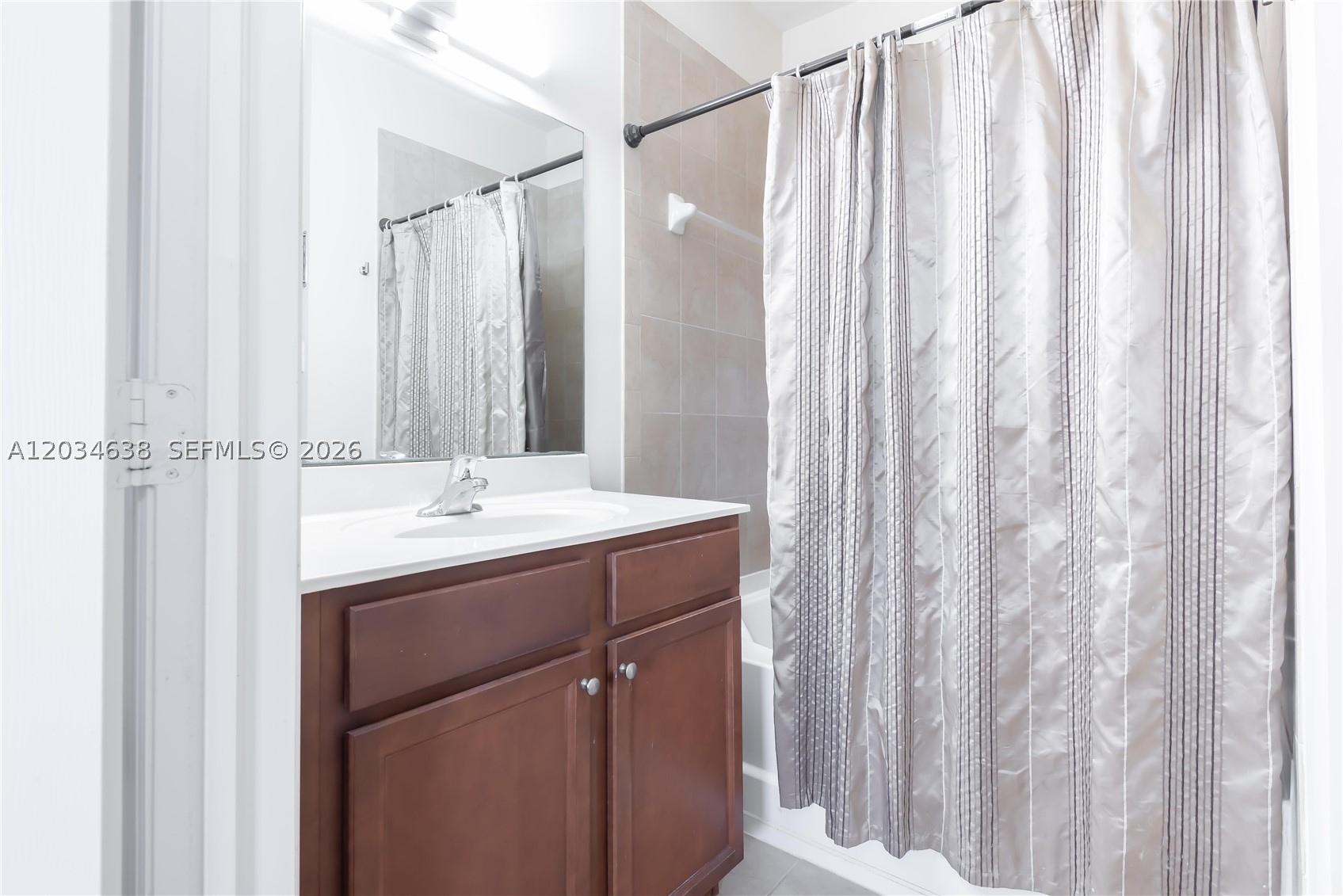 A12034638 Property Photo 25
