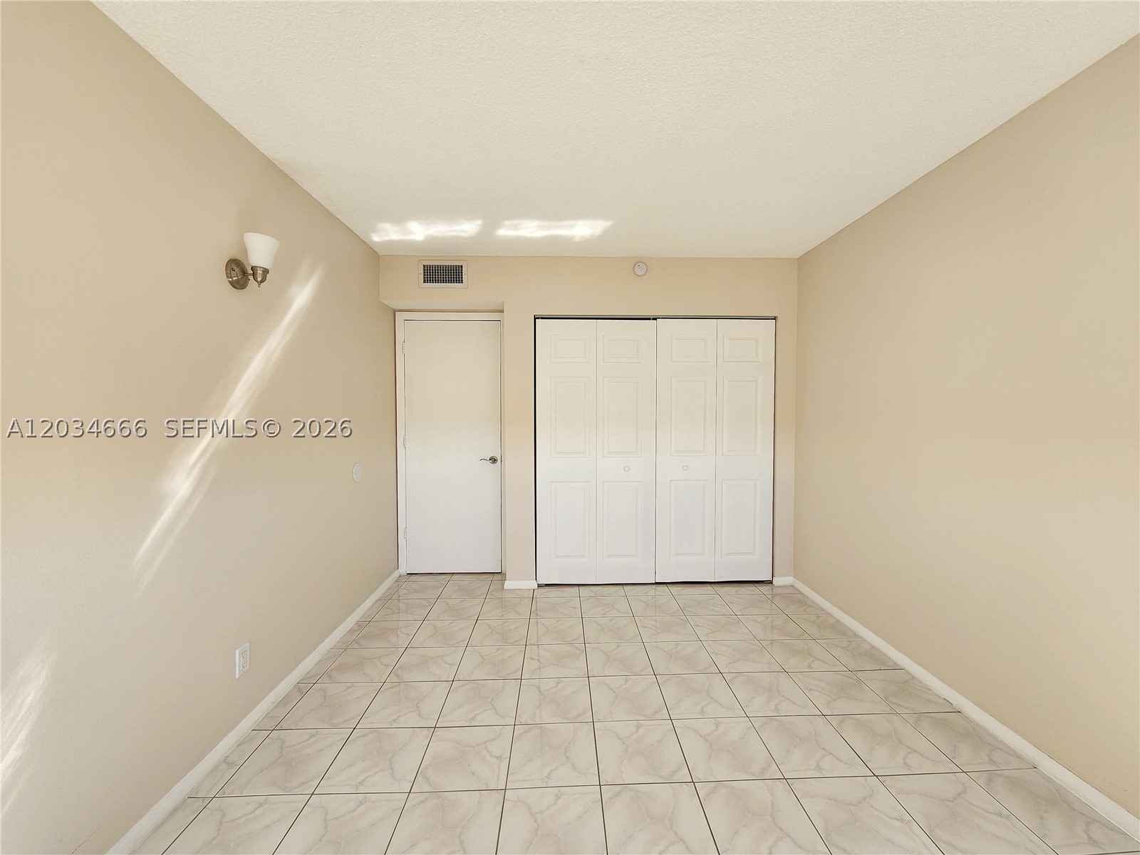 2025 Ne 164th St 503 Property Photo 17