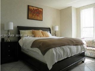 3505 S Ocean Dr 704 Property Photo 7