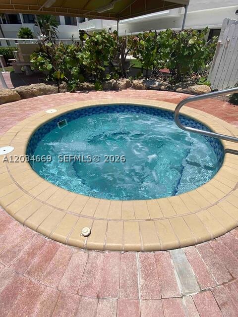 3505 S Ocean Dr 704 Property Photo 12