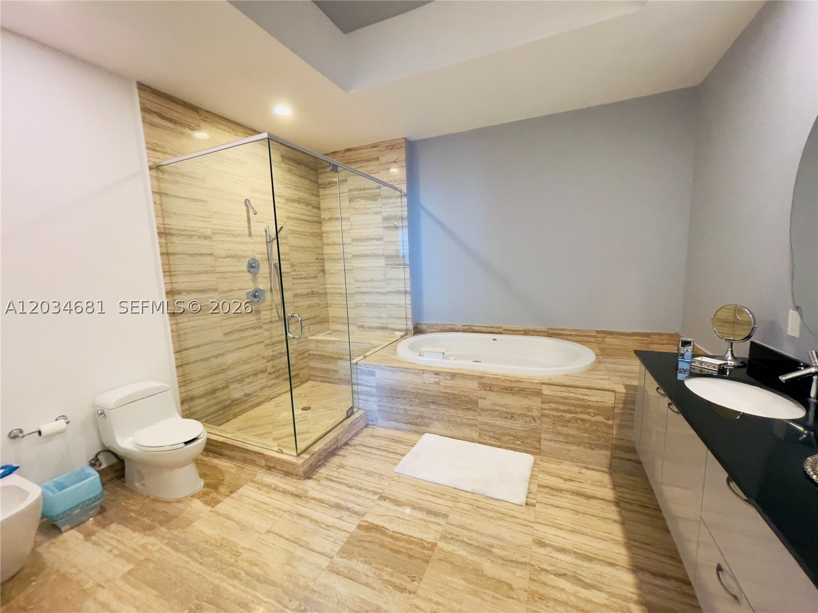 16001 Collins Ave 4107 Property Photo 22