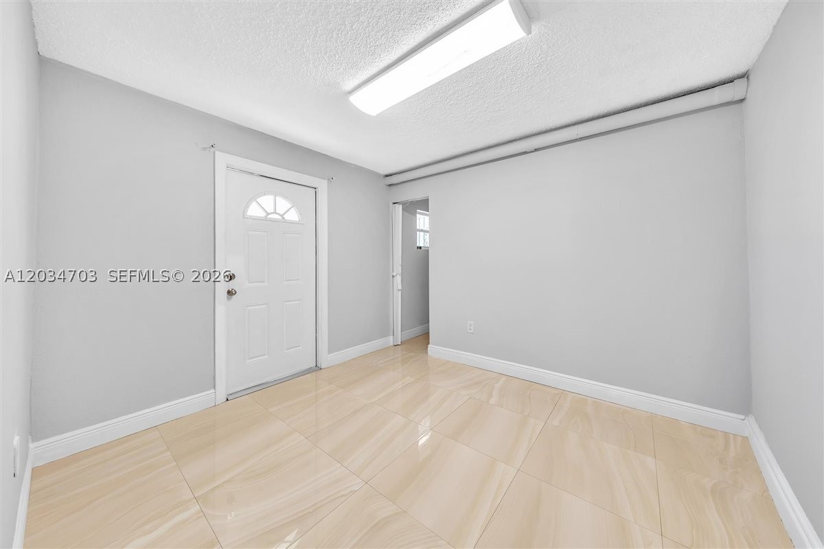 5445 W 27th Lane Property Photo 18