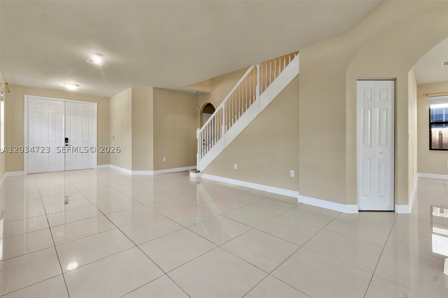 8890 Nw 99th Path Property Photo 14
