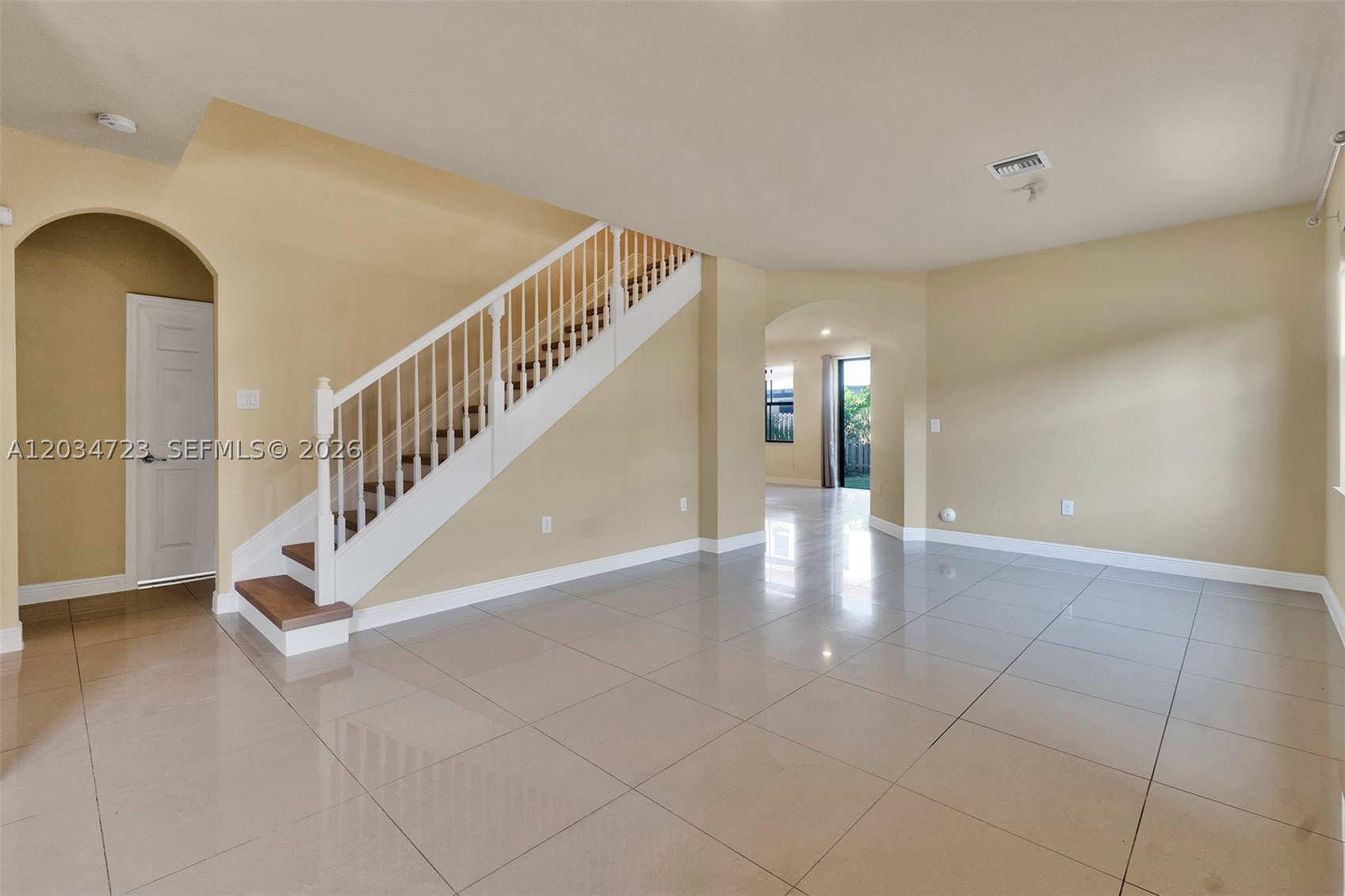 8890 Nw 99th Path Property Photo 16