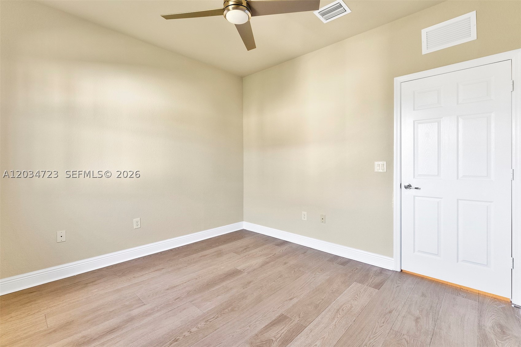 8890 Nw 99th Path Property Photo 30