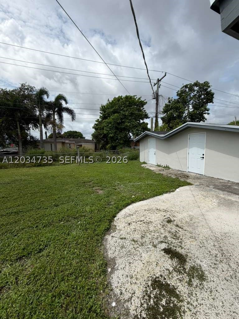2800 Nw 164th St Property Photo 28