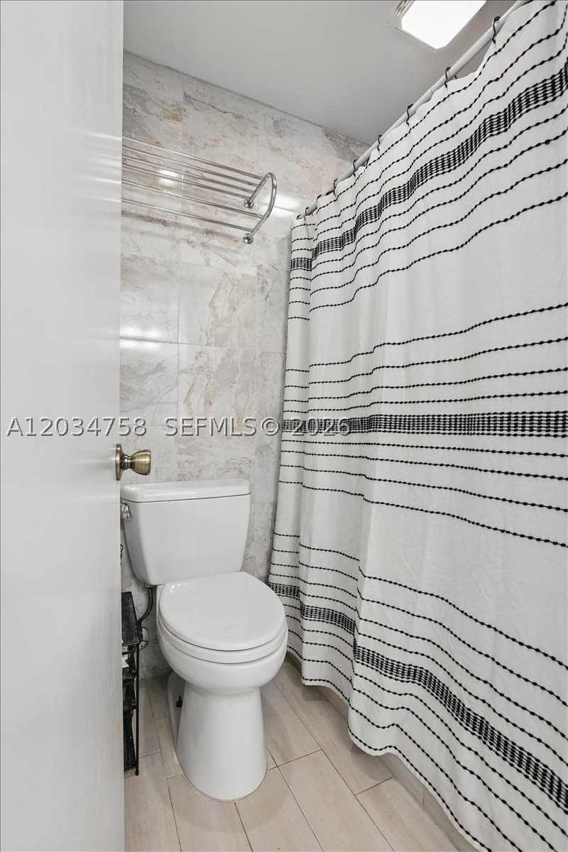 5874 Sw 97th Ter Property Photo 8