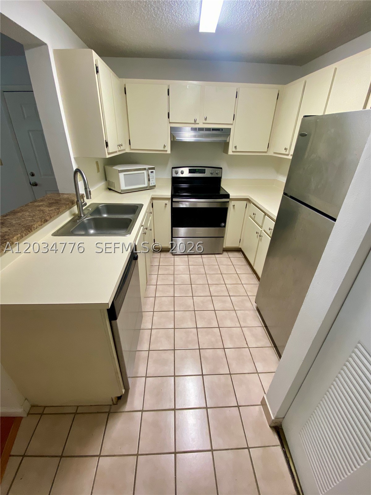 A12034776 Property Photo 11