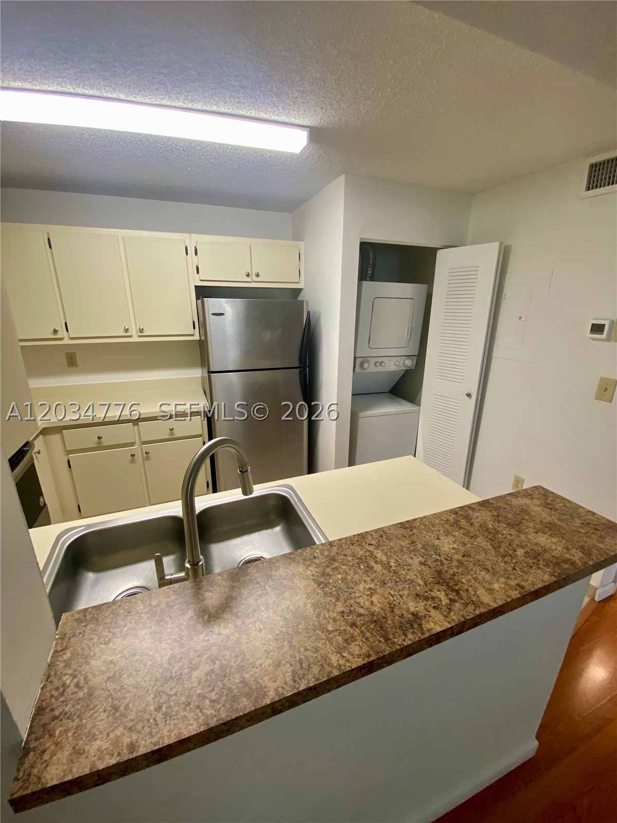 A12034776 Property Photo 12