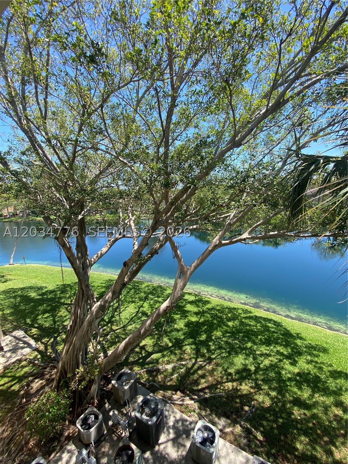 A12034776 Property Photo 24