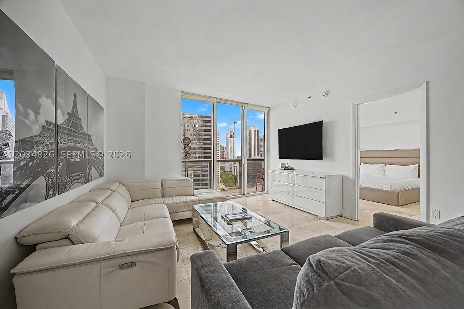485 Brickell Ave 2209 Property Photo 1