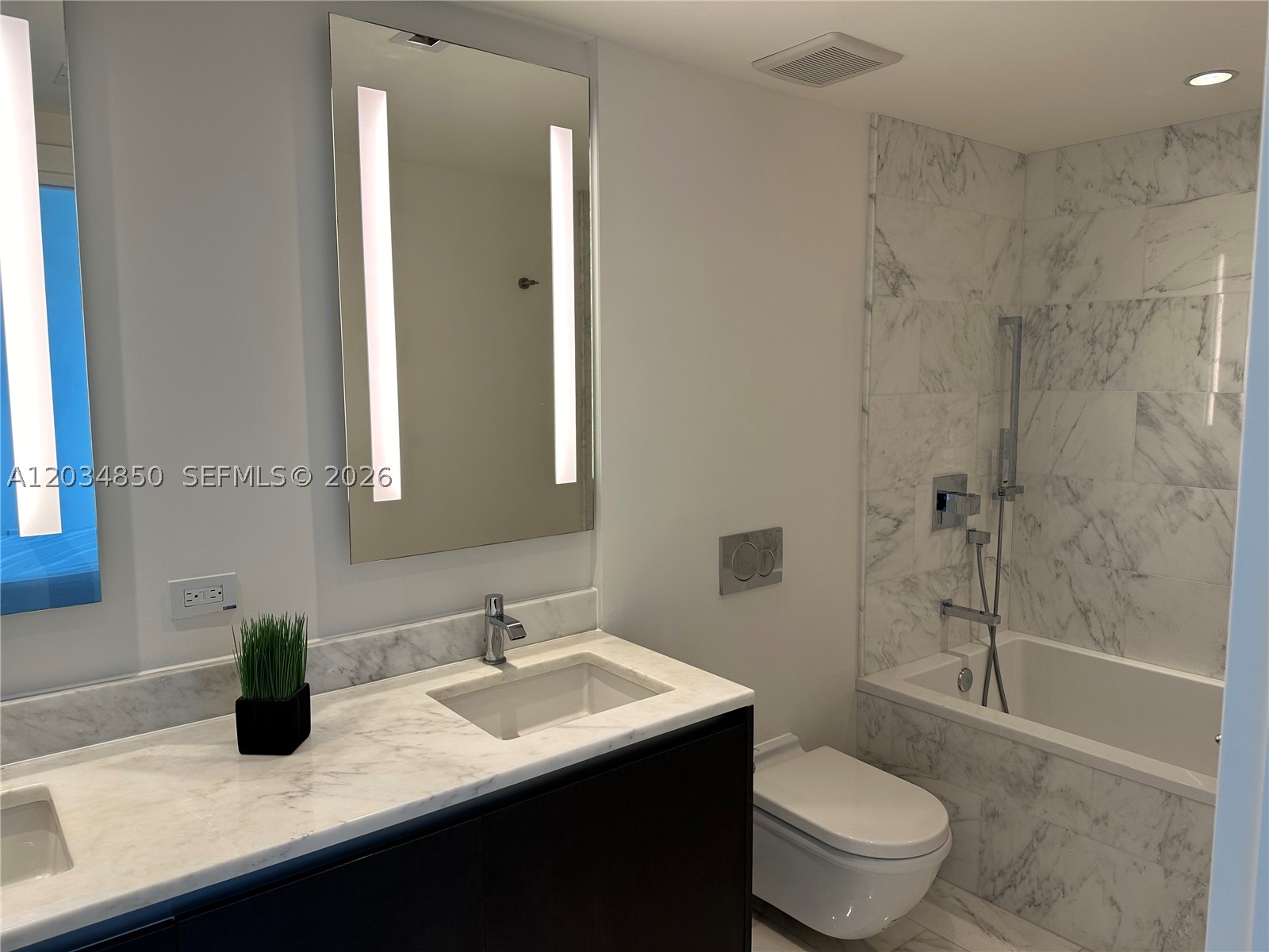 A12034850 Property Photo 11
