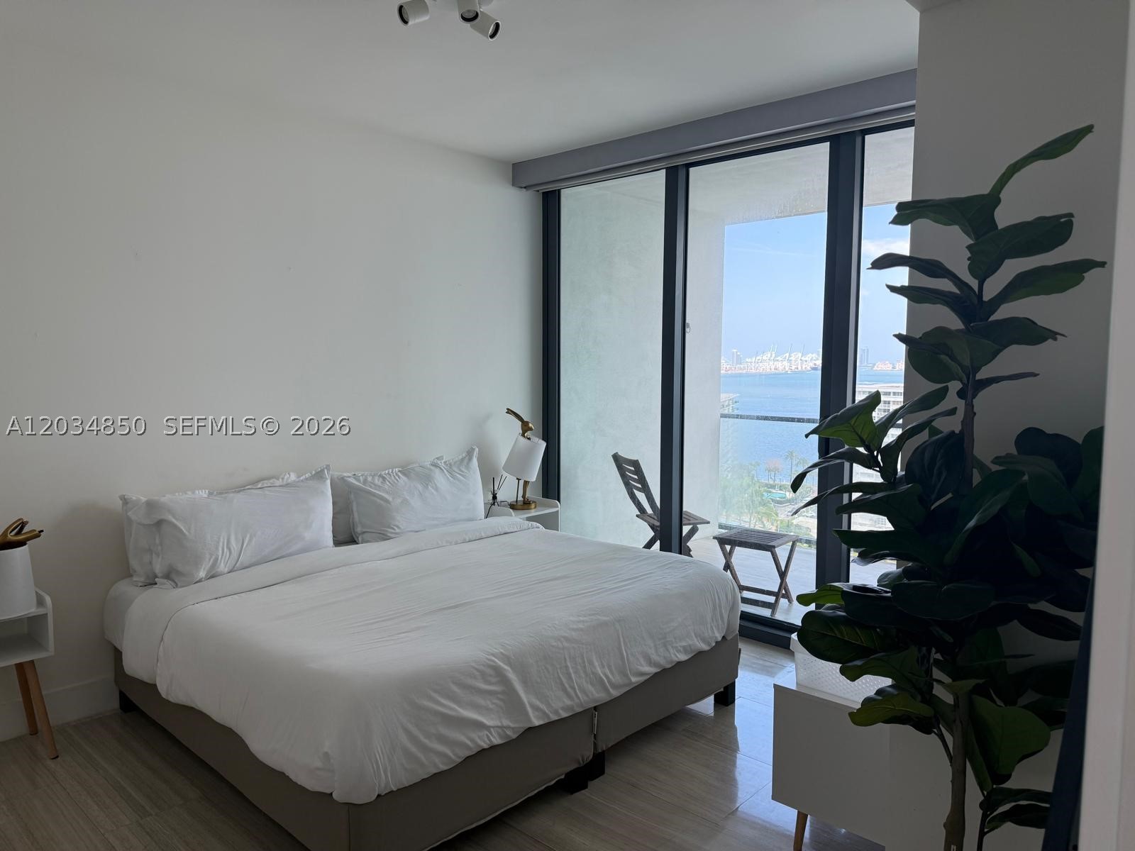 A12034850 Property Photo 12