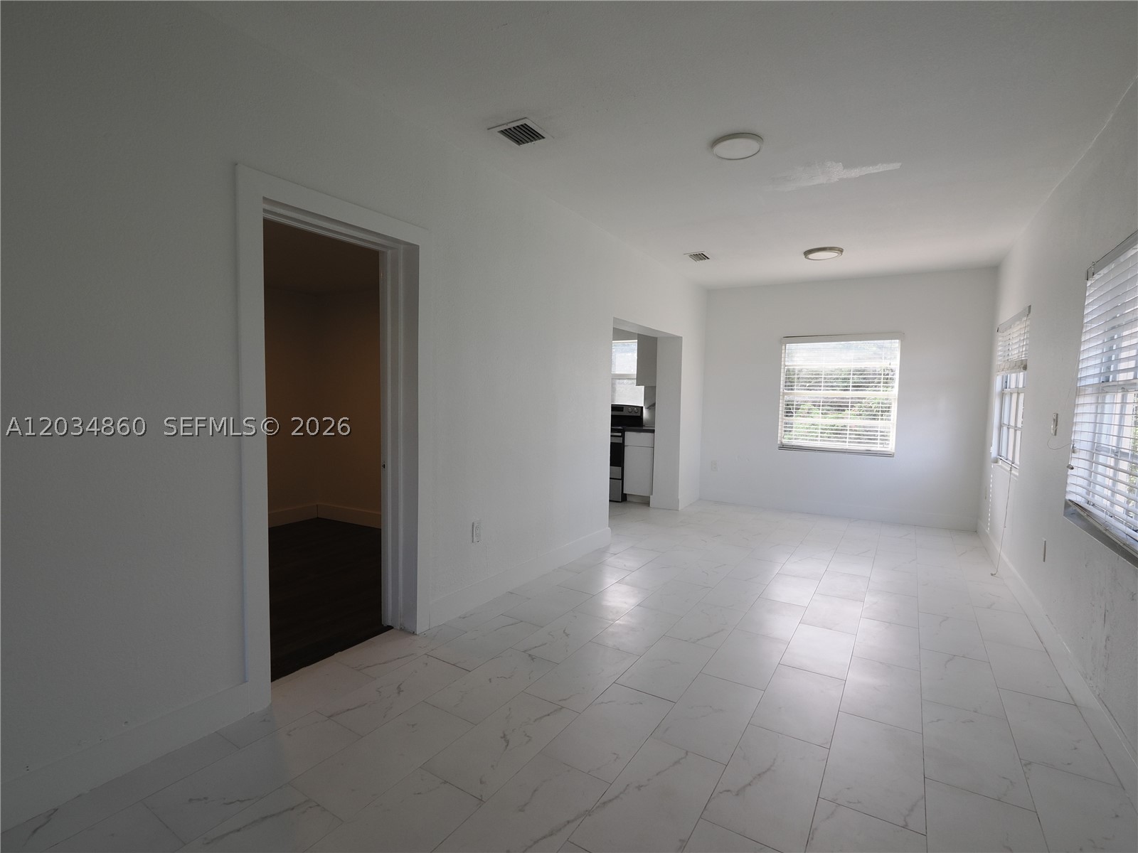 2272 Nw 2nd St 2 Property Photo 2