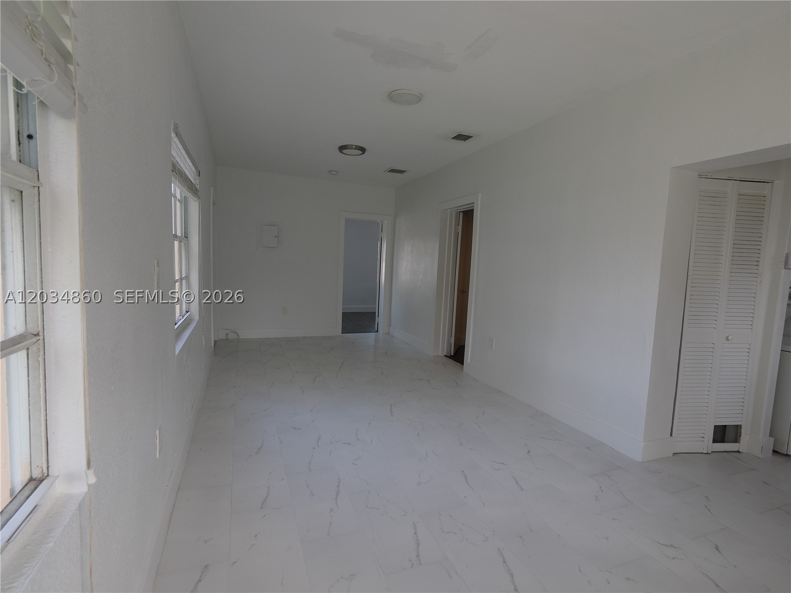 2272 Nw 2nd St 2 Property Photo 4