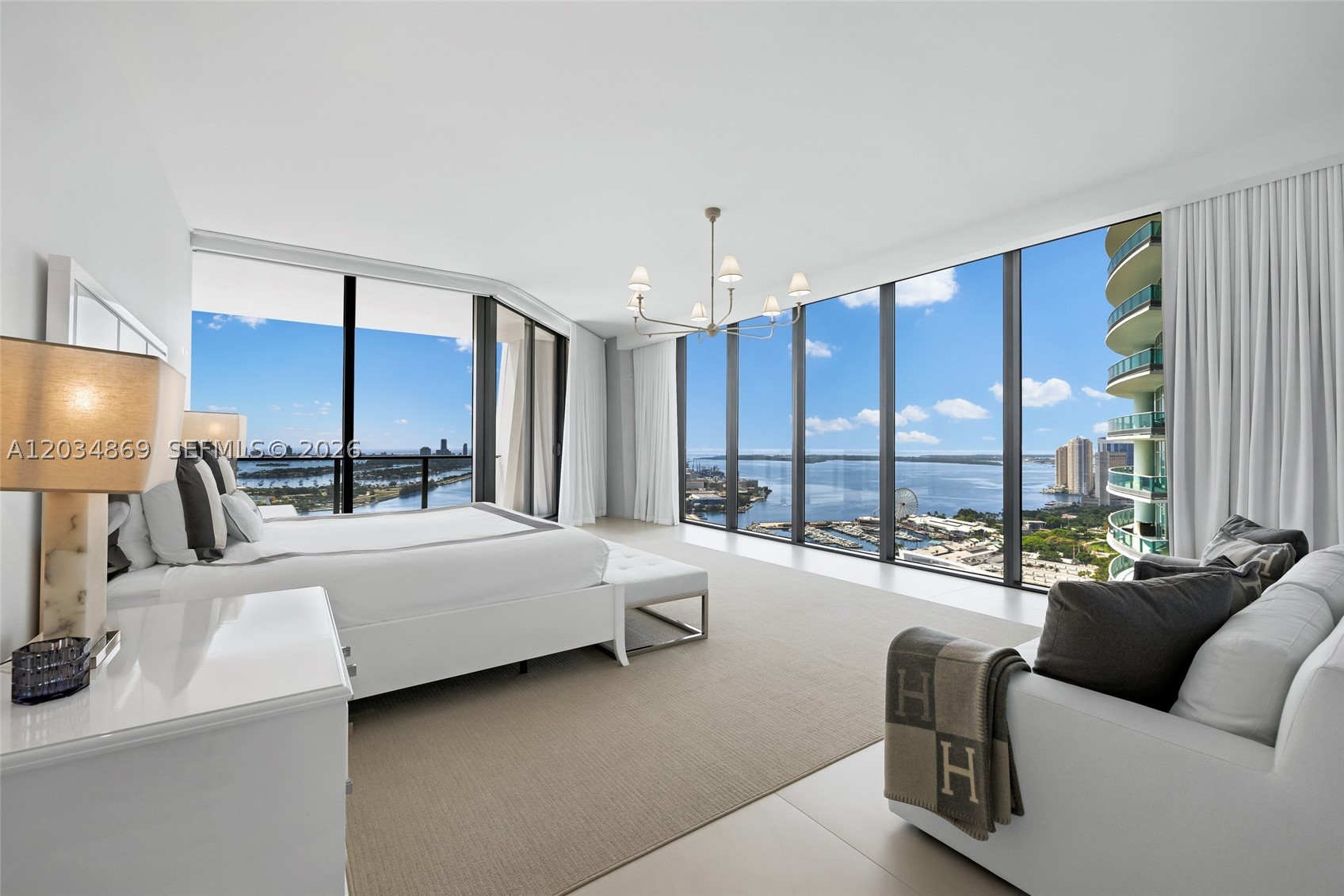 1000 Biscayne Blvd 3701 Property Photo 1