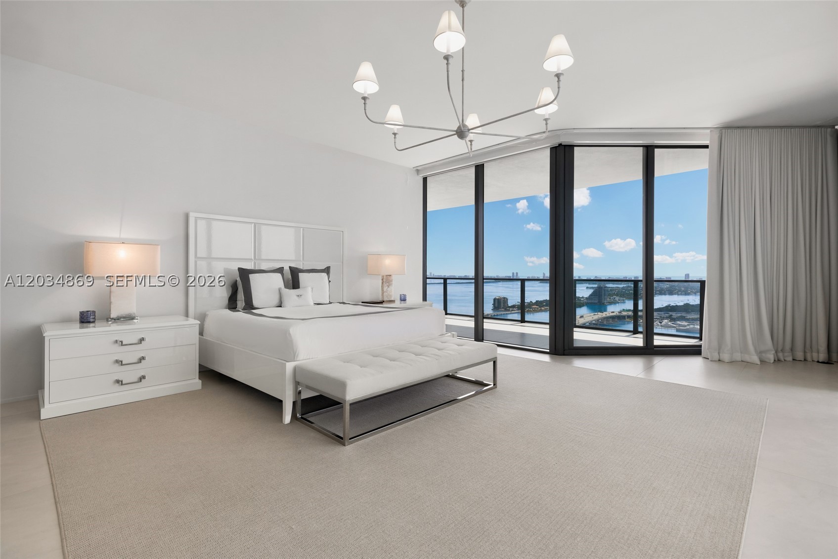 1000 Biscayne Blvd 3701 Property Photo 2