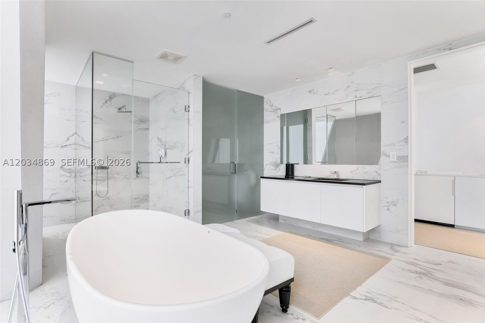 1000 Biscayne Blvd 3701 Property Photo 7