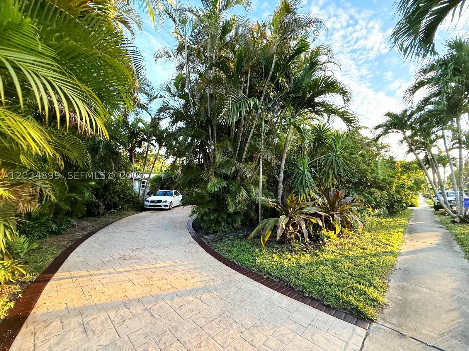 2630 Monroe St Property Photo 13