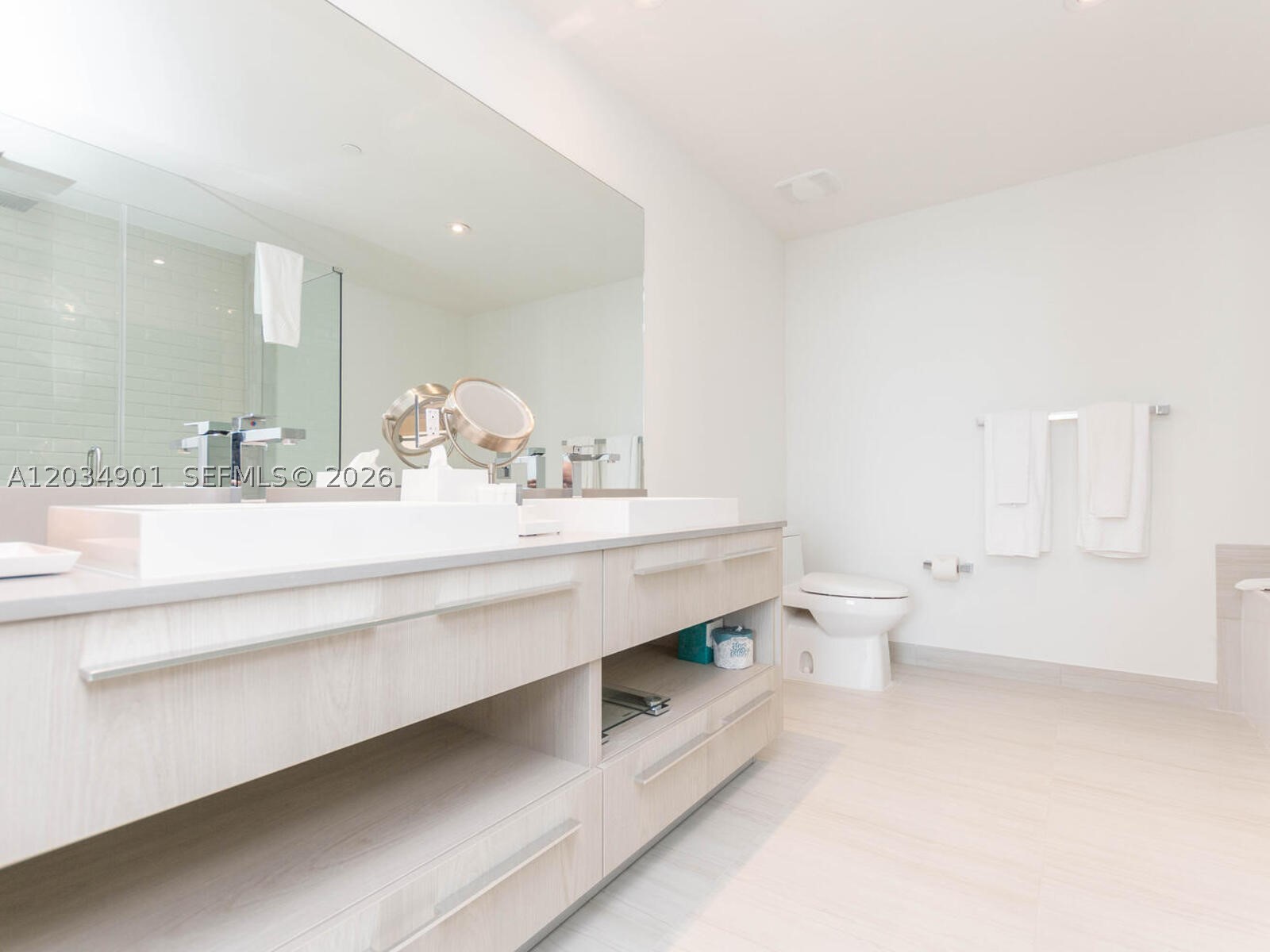 4010 S Ocean Dr T3705 Property Photo 27