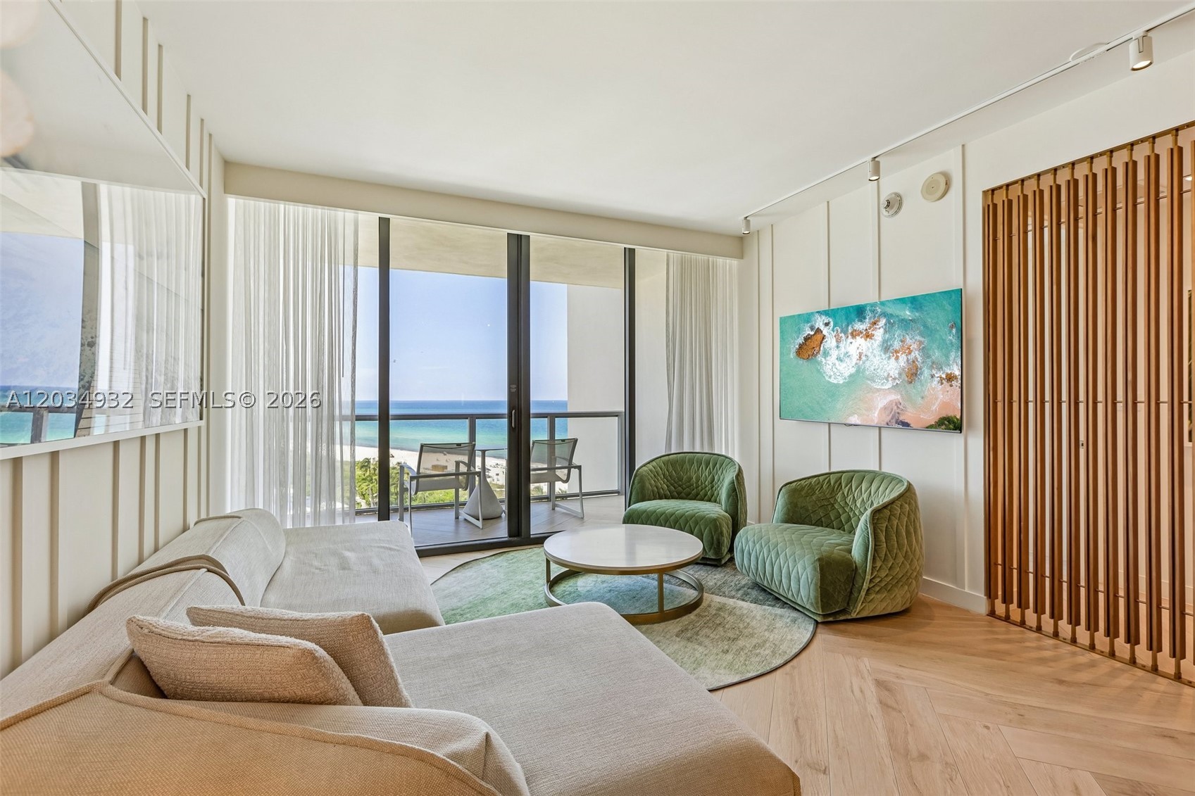 2201 Collins Ave 1019 Property Photo 1