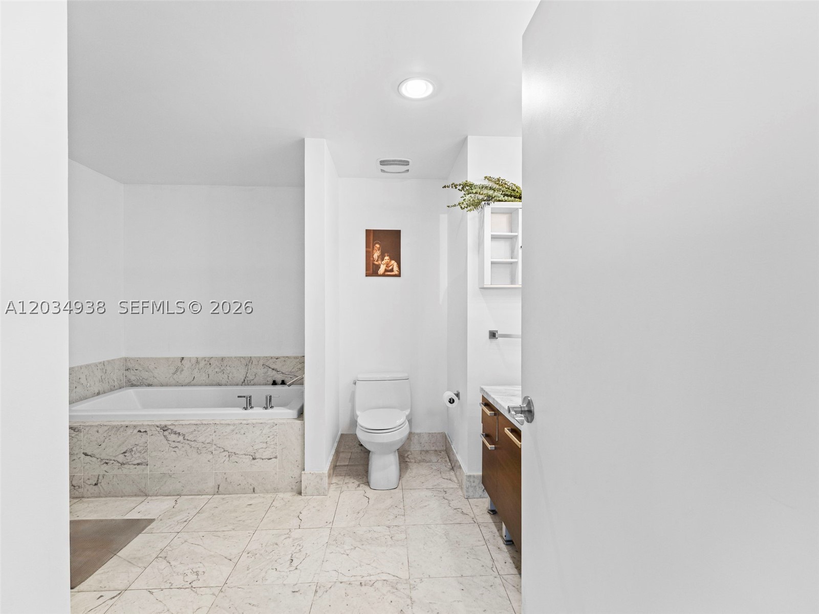244 Biscayne Blvd 701 Property Photo 24