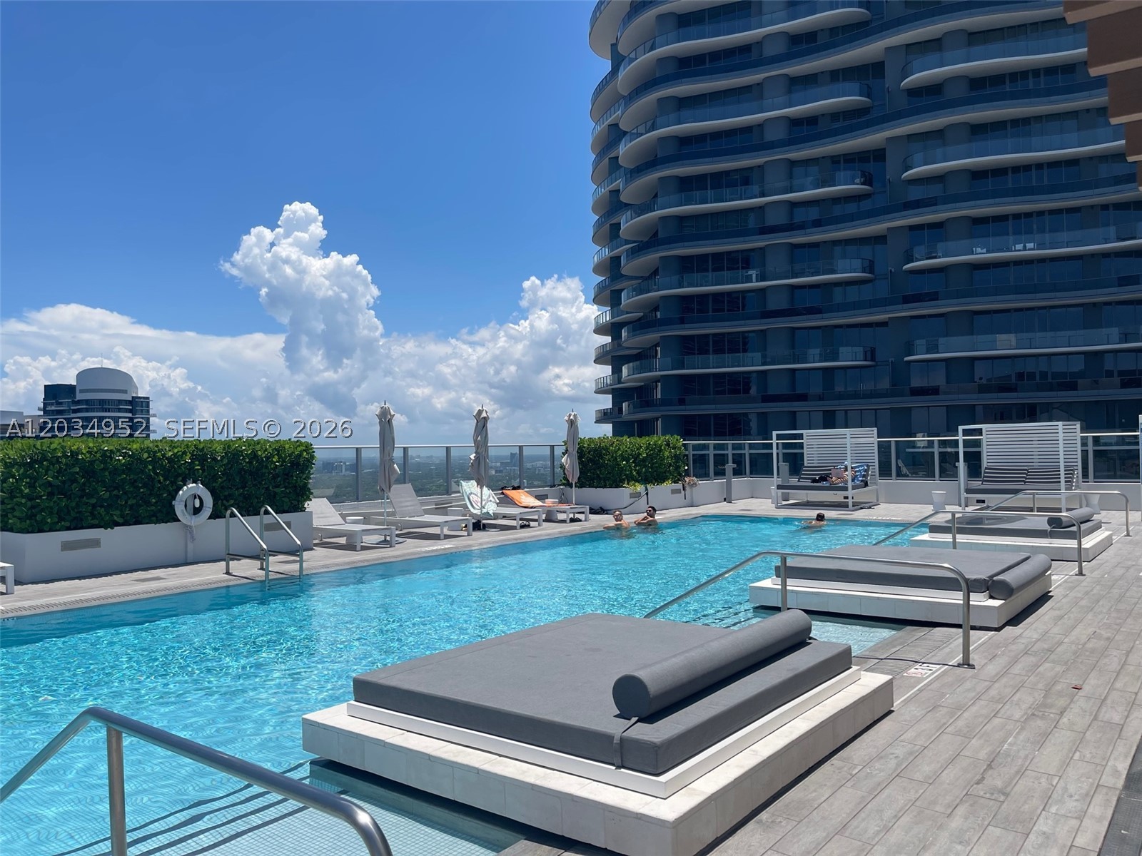 1010 Brickell Ave 3810 Property Photo 1