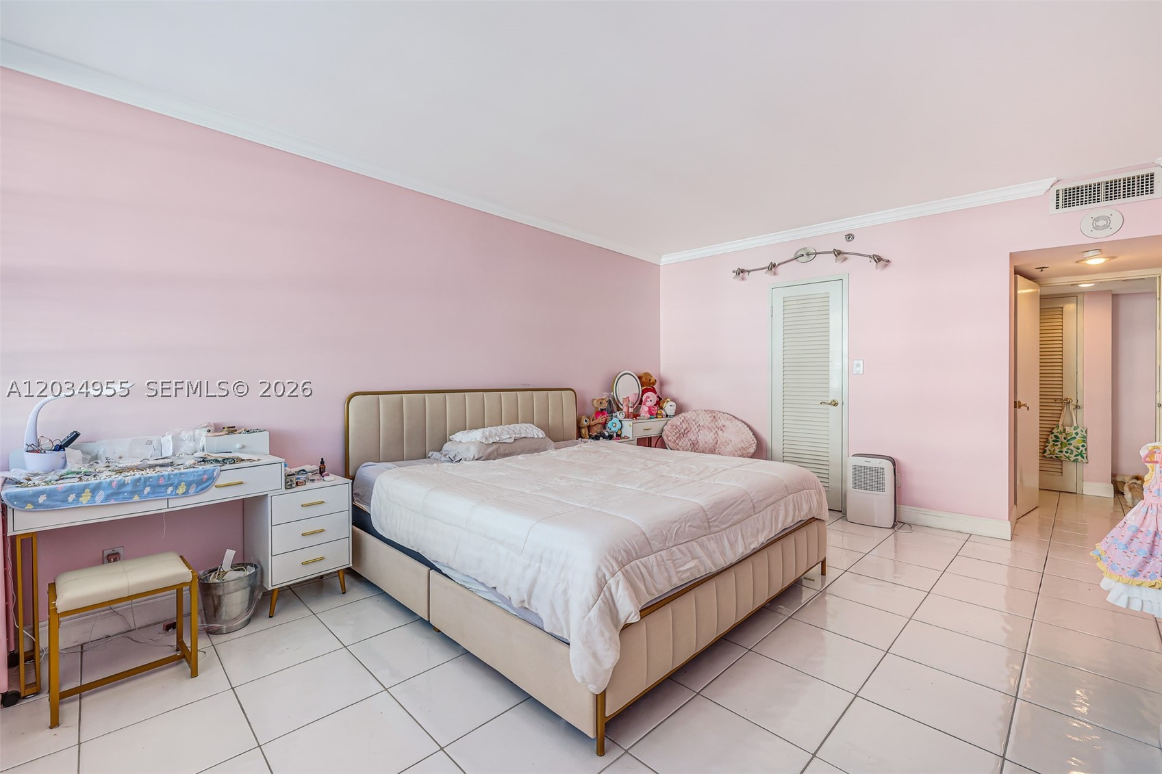 100 Lincoln Rd 502 Property Photo 16