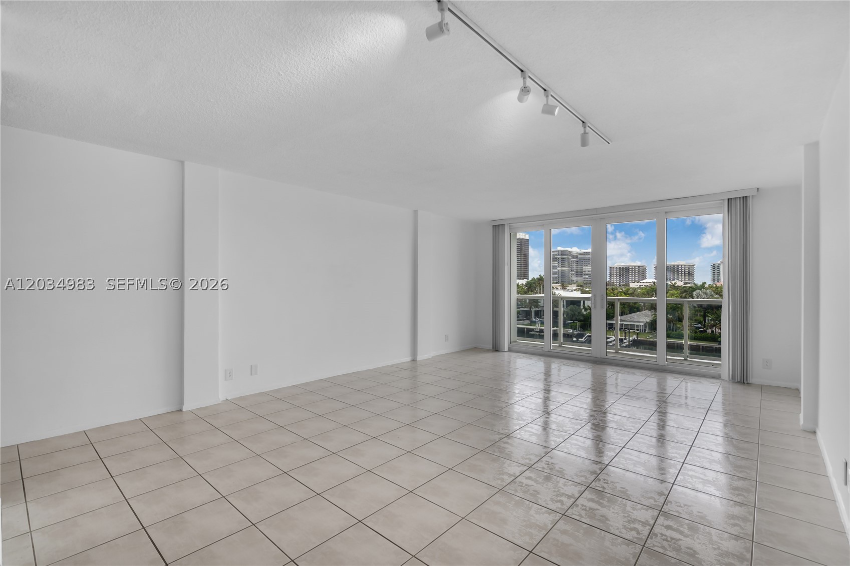 9381 E Bay Harbor Dr 504n Property Photo 4