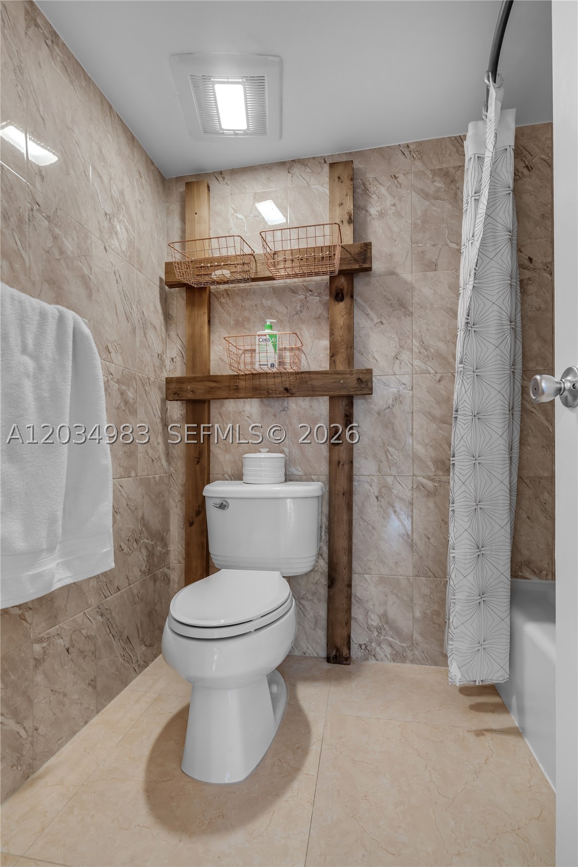 9381 E Bay Harbor Dr 504n Property Photo 19