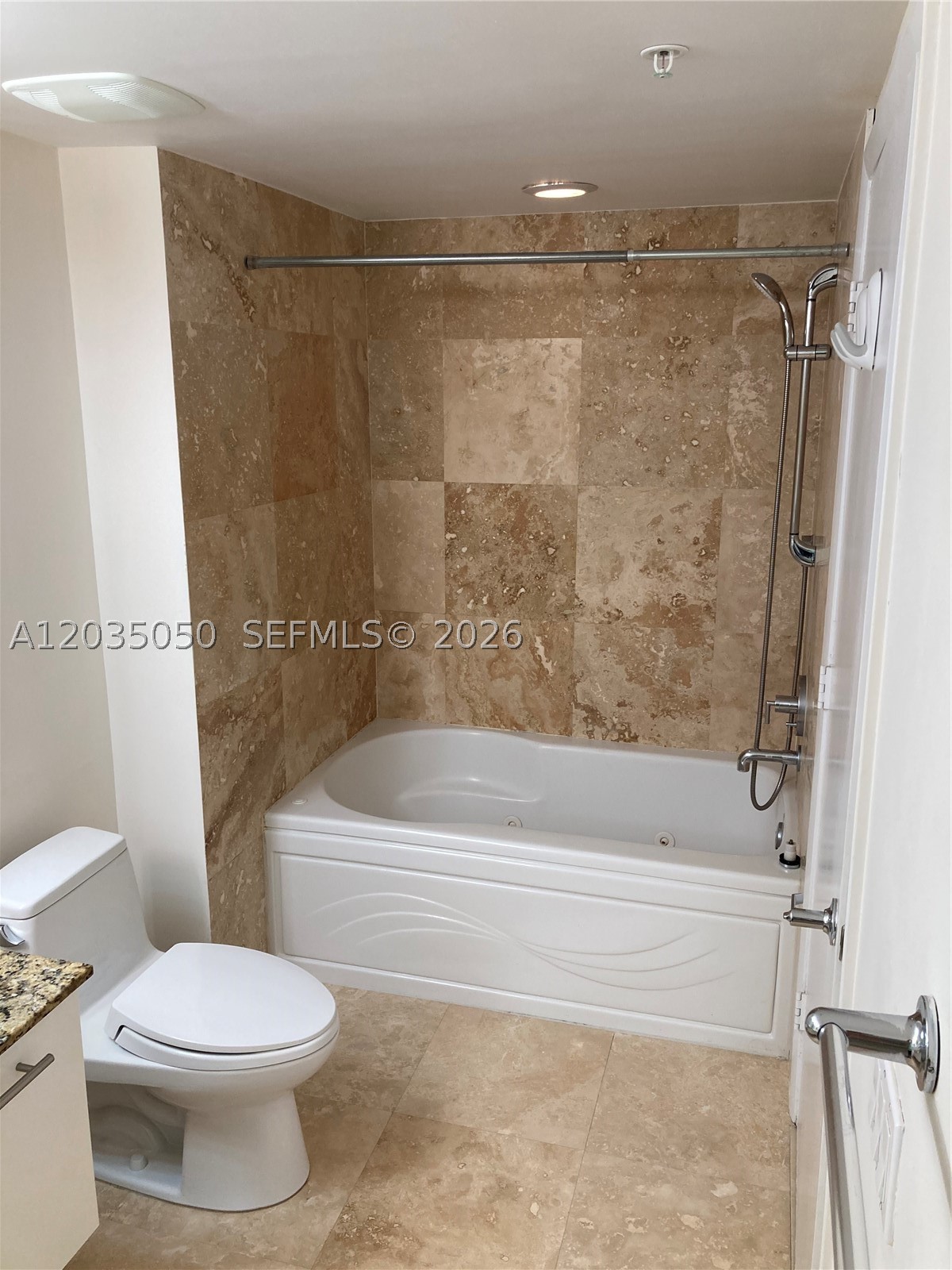 41 Se 5th St 1104 Property Photo 16