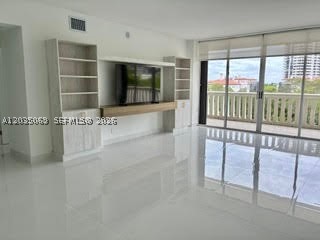 3000 Island Blvd 603 Property Photo 7