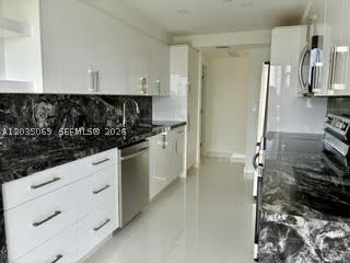 3000 Island Blvd 603 Property Photo 12