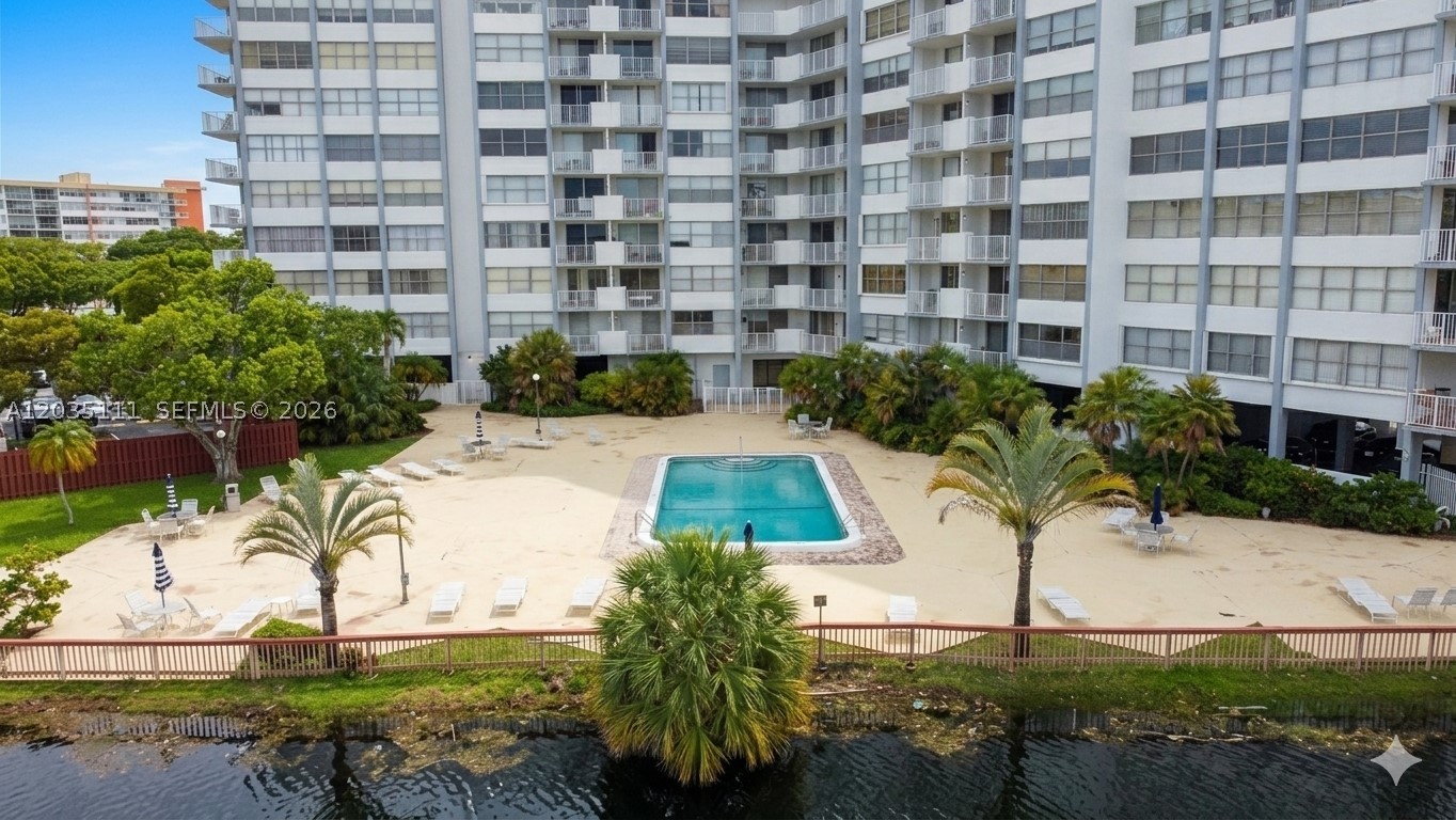 1300 Ne Miami Gardens Dr 308e Property Photo 16