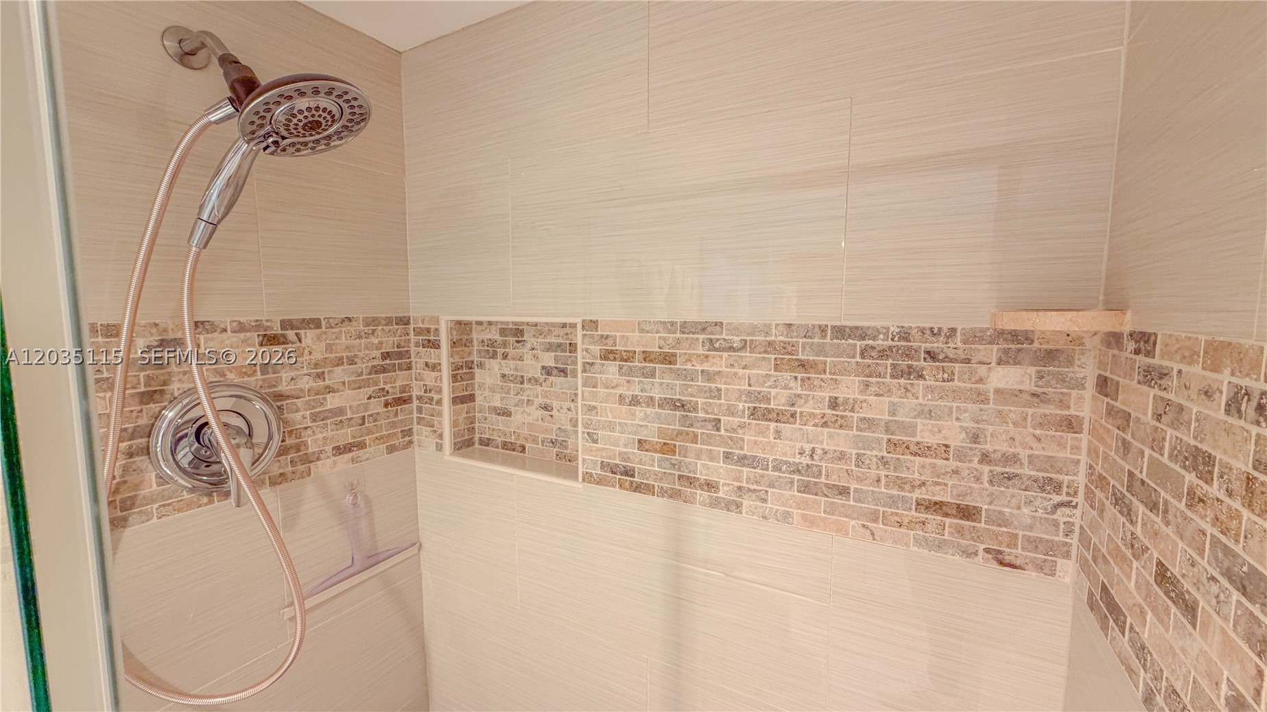 301 174 St 702 Property Photo 69