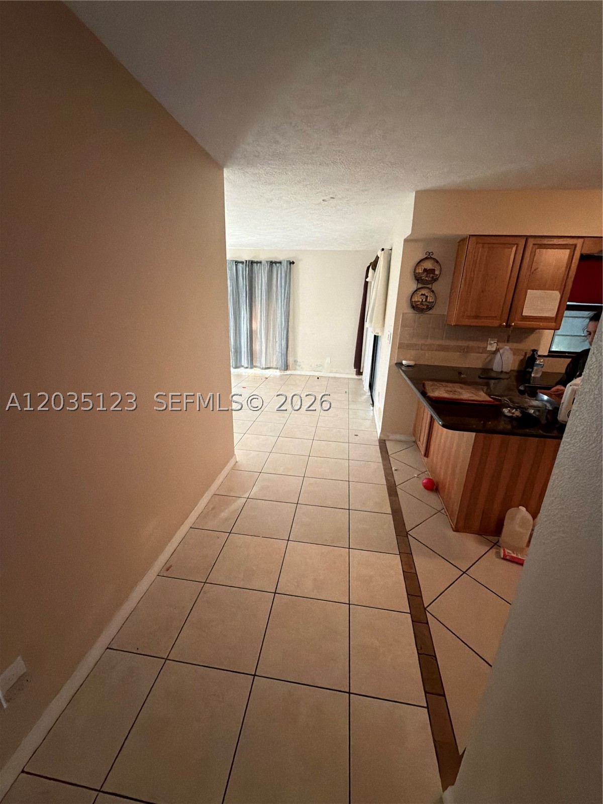 3603 W Wilderness Dr W Property Photo 3
