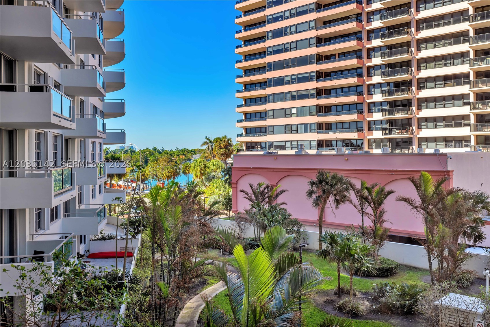 5161 Collins Ave 310 Property Photo 4