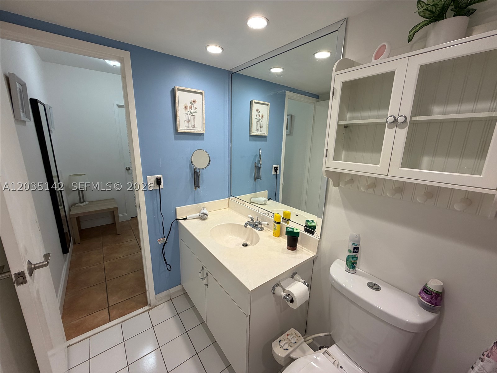 5161 Collins Ave 310 Property Photo 19