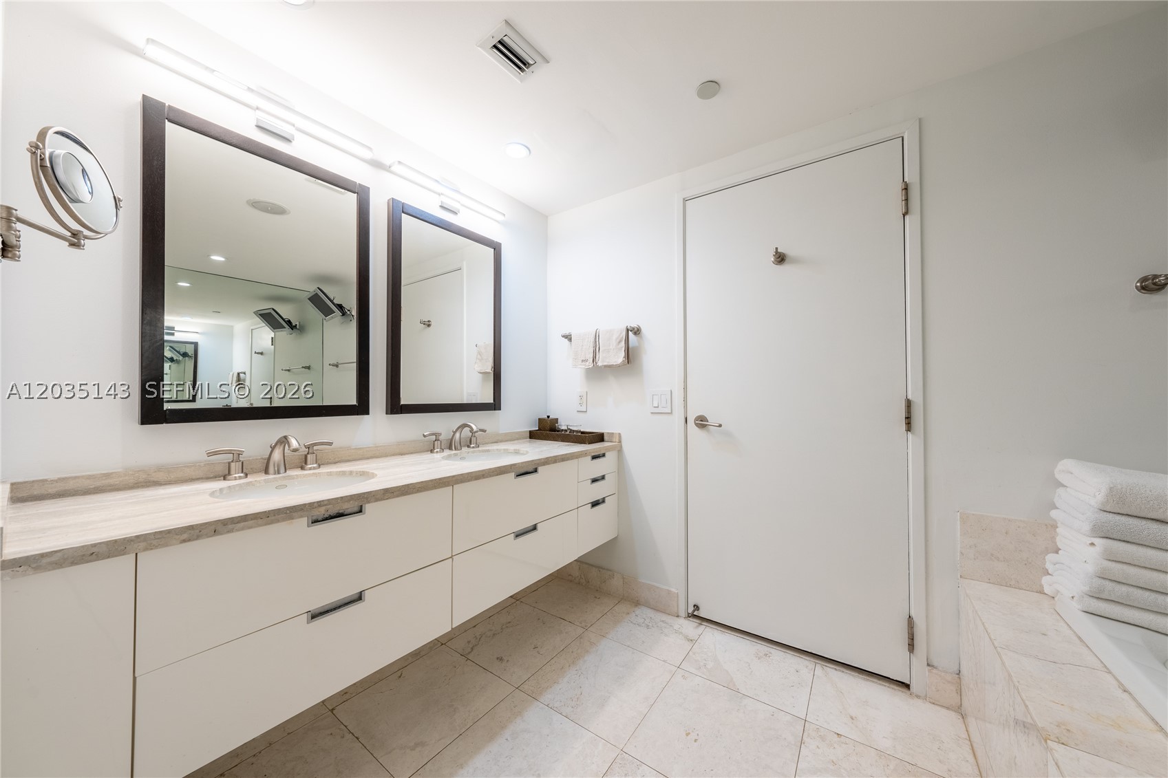 9401 Collins Ave 403 Property Photo 24