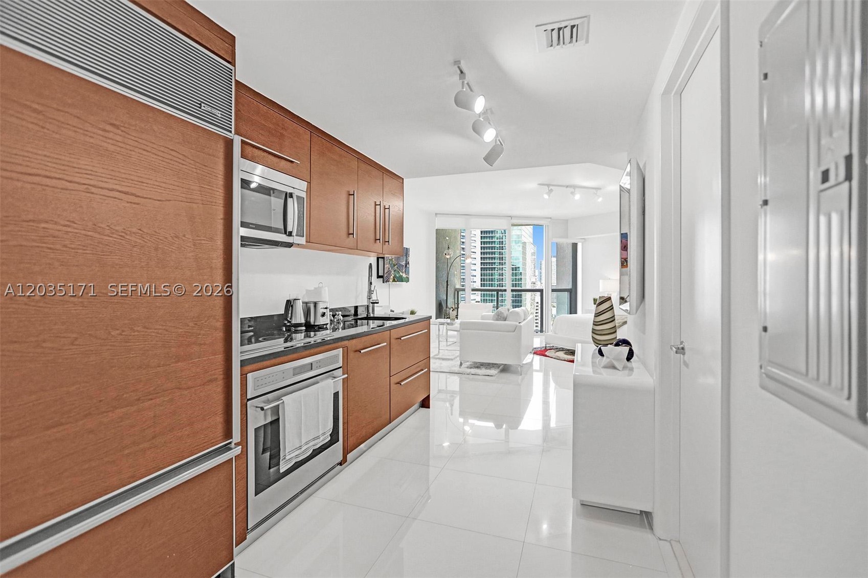 475 Brickell Ave 3408 Property Photo 19
