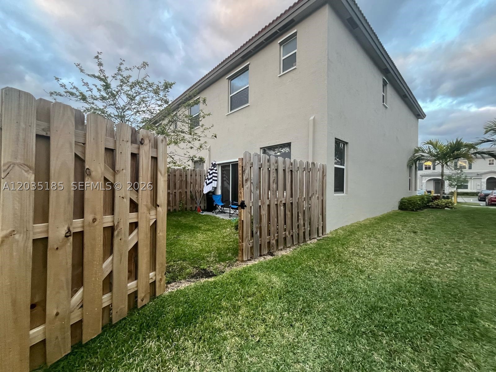 1718 Se 26th Ter Property Photo 7