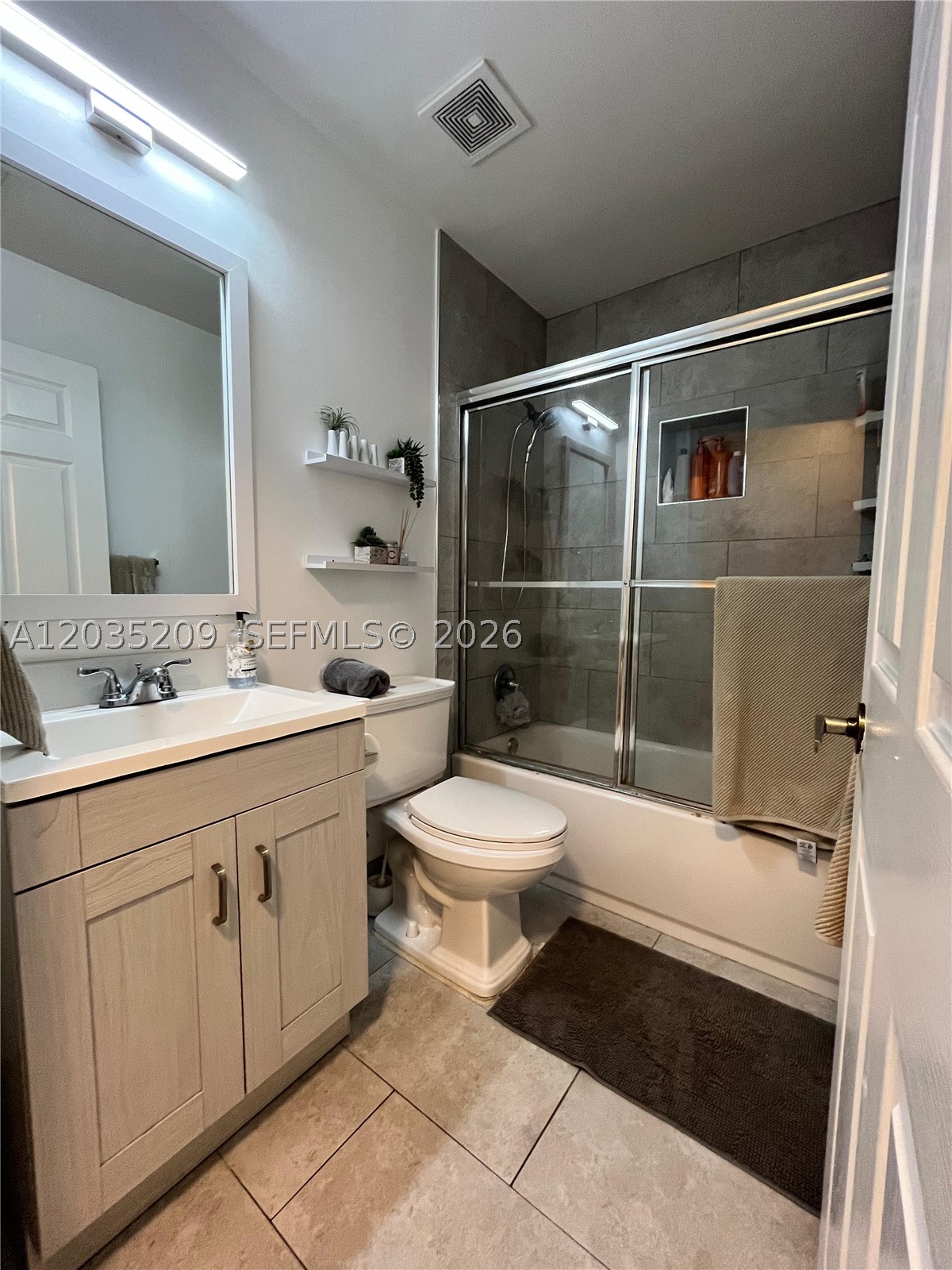 2051 Borealis Way Property Photo 15