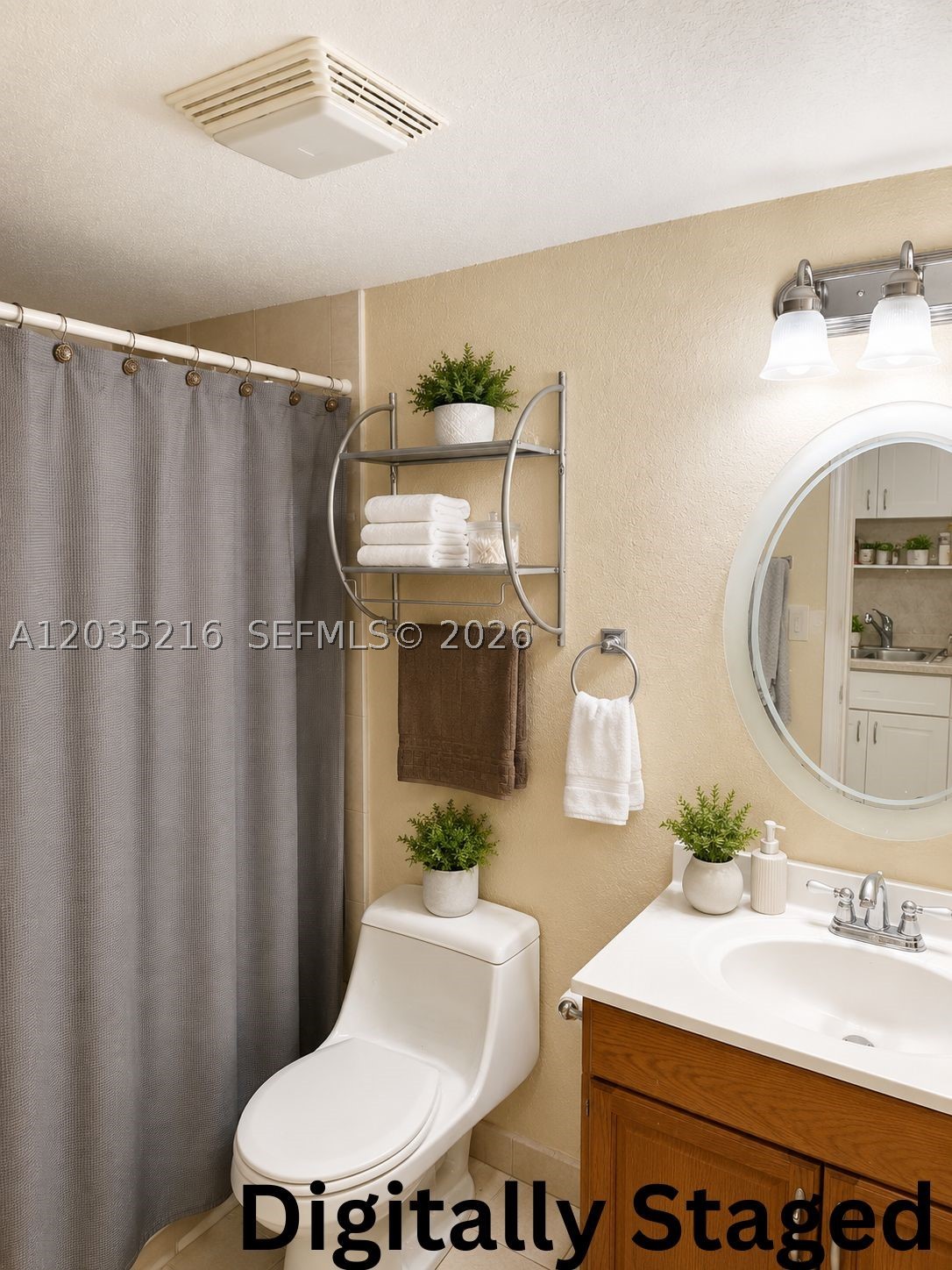 19201 Collins Ave 527 Property Photo 9