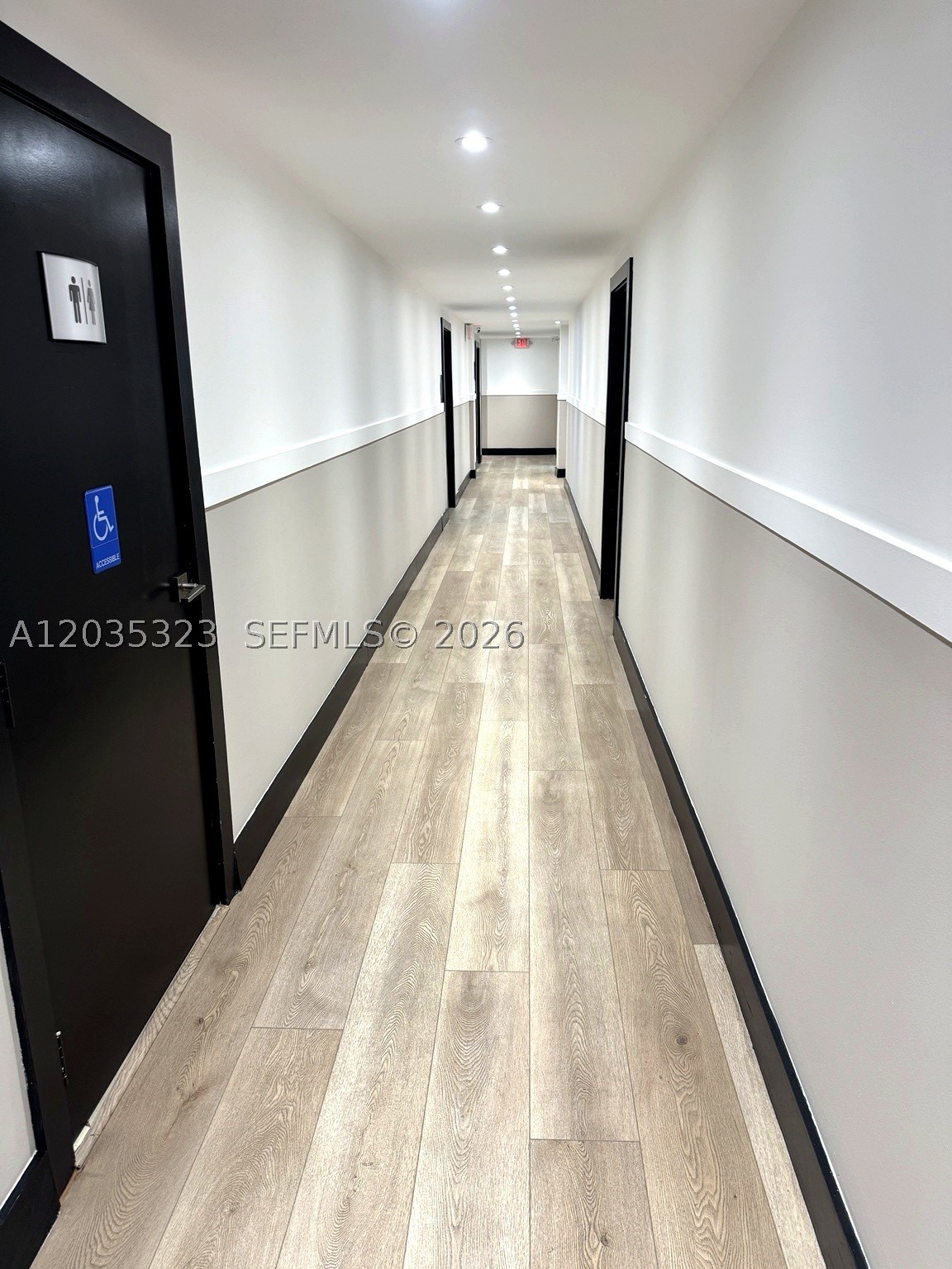 A12035323 Property Photo 6