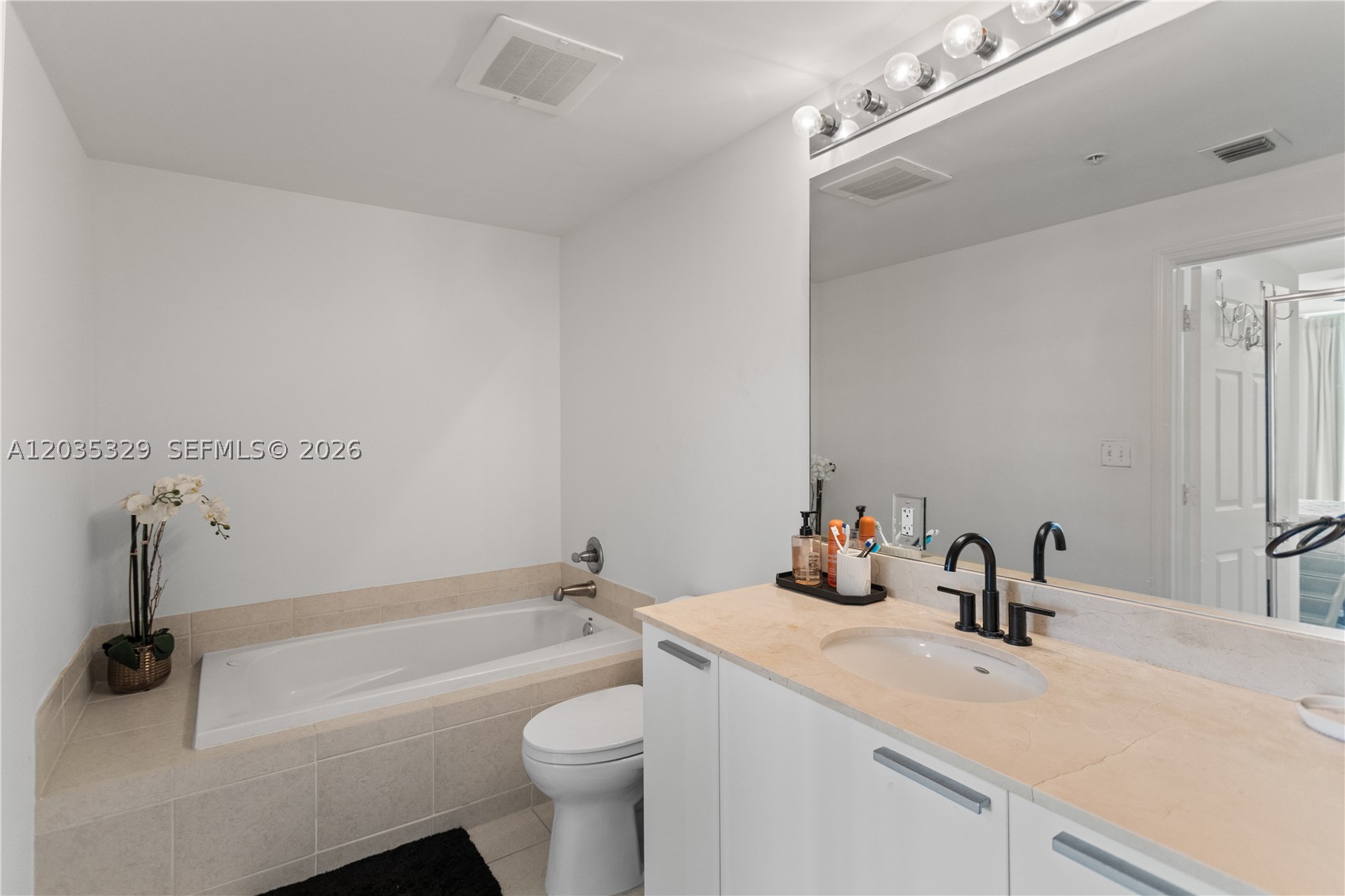140 S Dixie Hwy 417 Property Photo 17