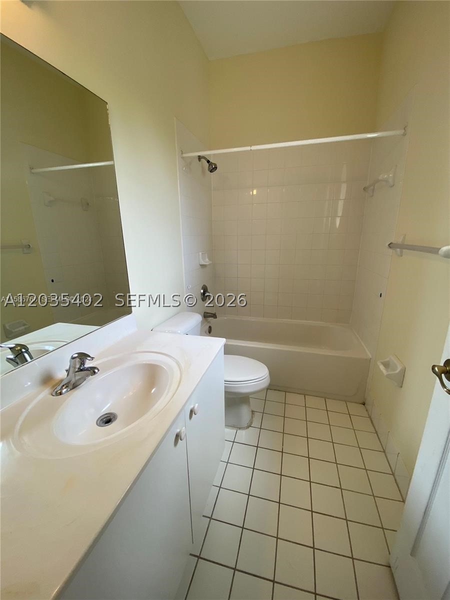 959 Ne 42nd Pl 959 Property Photo 9