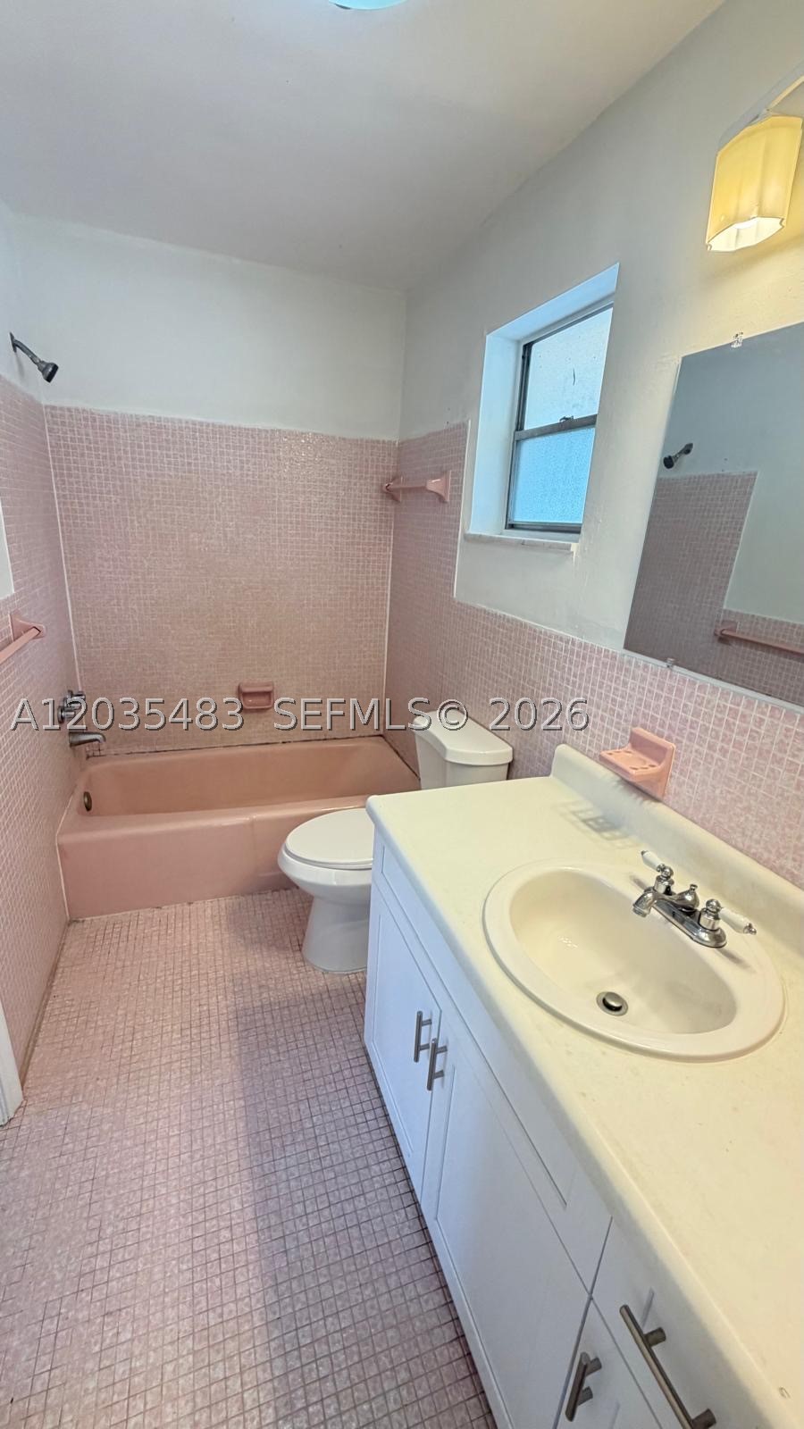 20200 Ne 27th Ct 9 Property Photo 3