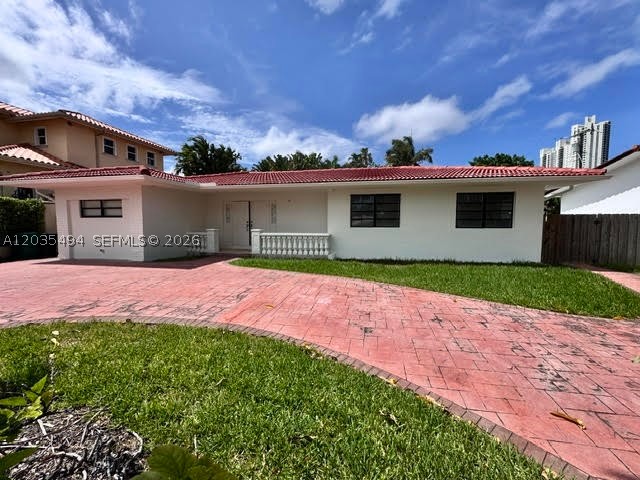 215 187th St Property Photo 1