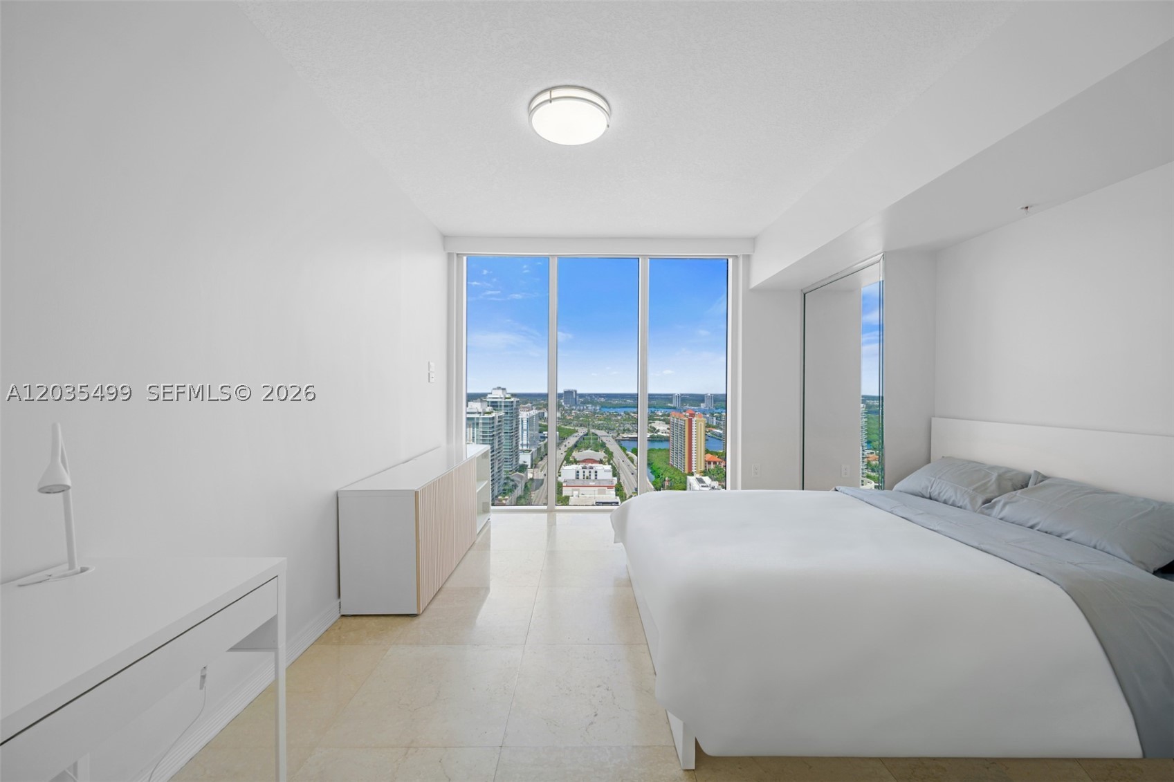 16699 Collins Ave 3508 Property Photo 10