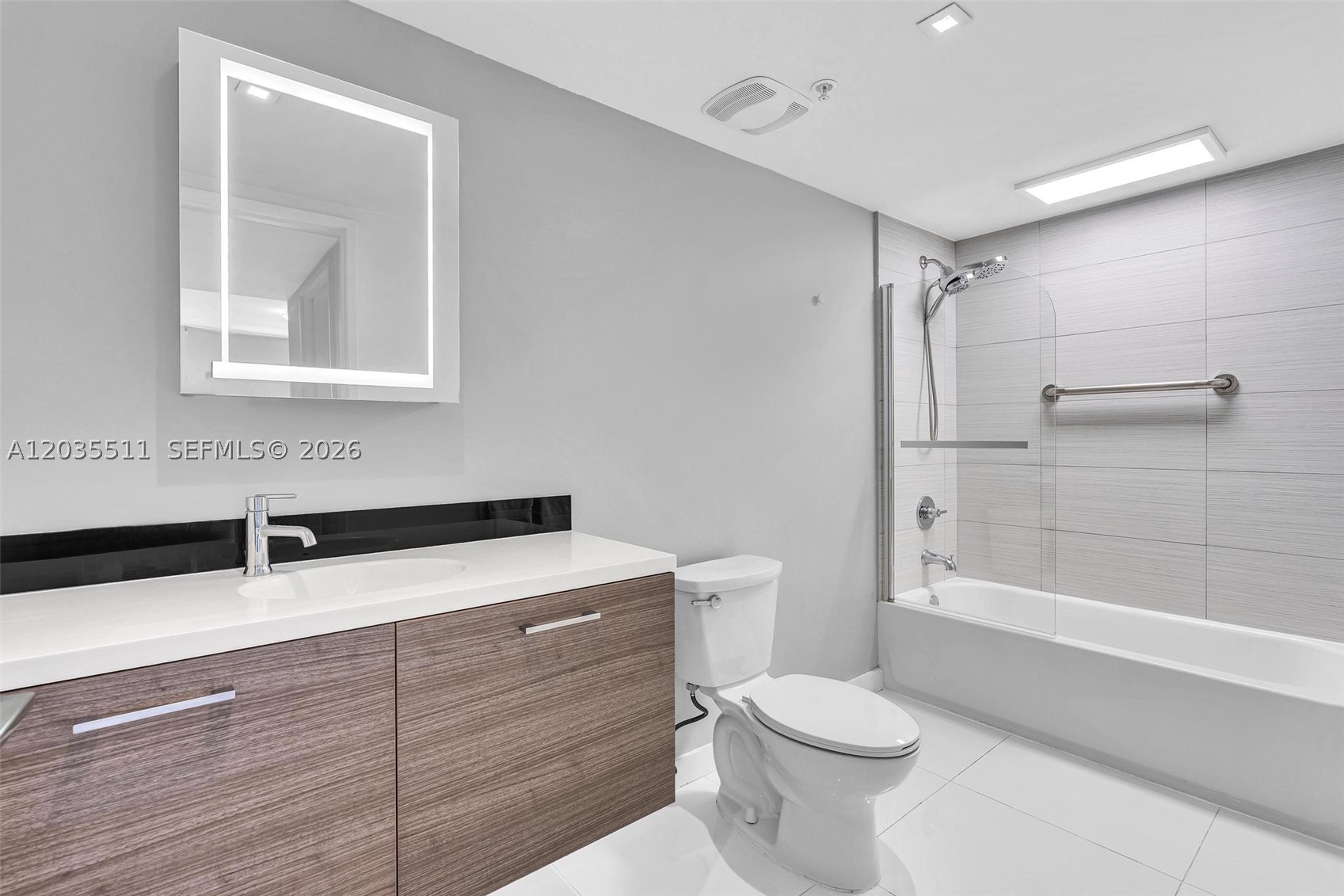 9901 E Bay Harbor Dr 802 Property Photo 18